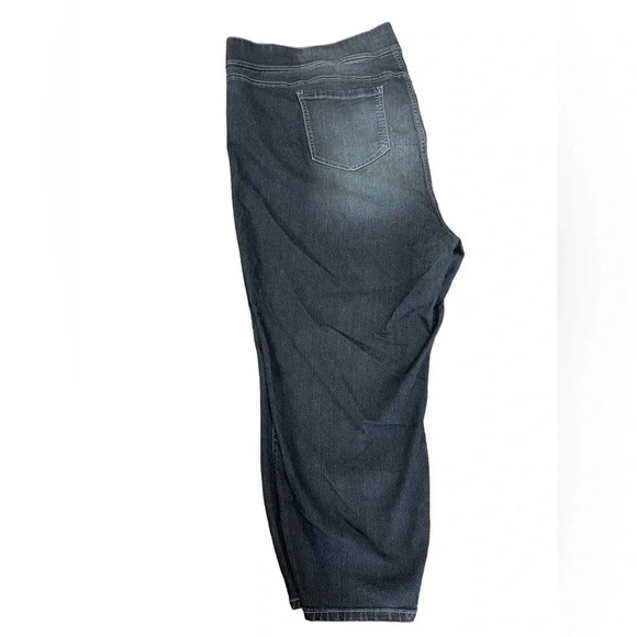 Torrid Denim Lean Jean  Size 5 - Picture 1 of 7